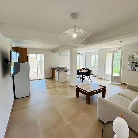Villa Mare Machja *